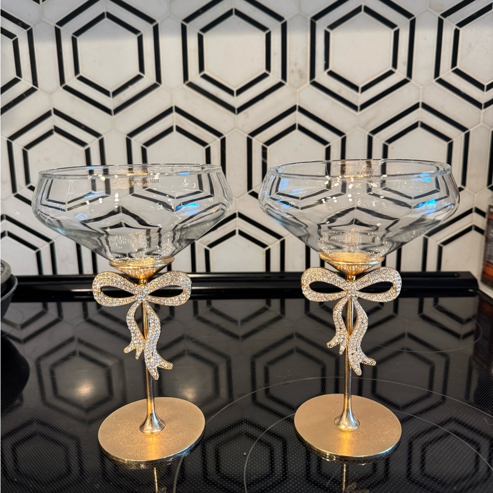 Elegant Gold and Crystal Bow Stem Glasses
